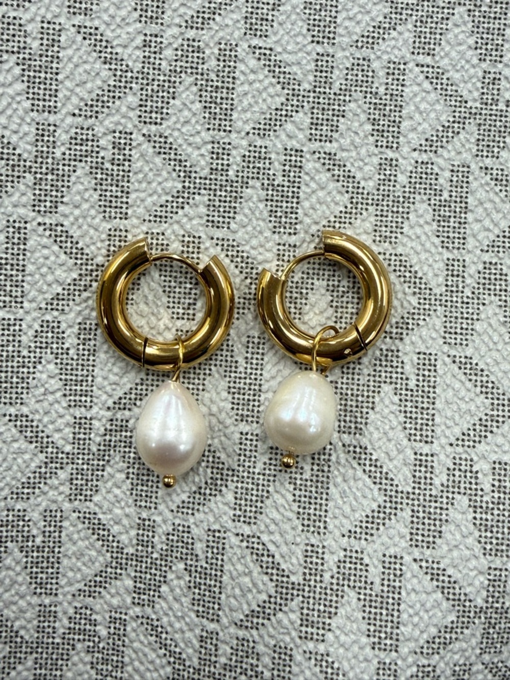 Gold Hoop Earrings with freshwater Pearl Drop